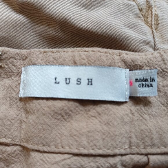 Lush Women's Size M Shorts Tan - Picture 3 of 4